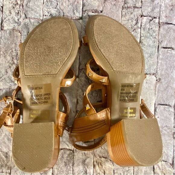 Sugar Studded Strappy Gladiator Sandals Womens Size 6.5 Side Zip Block Heel - Picture 7 of 9